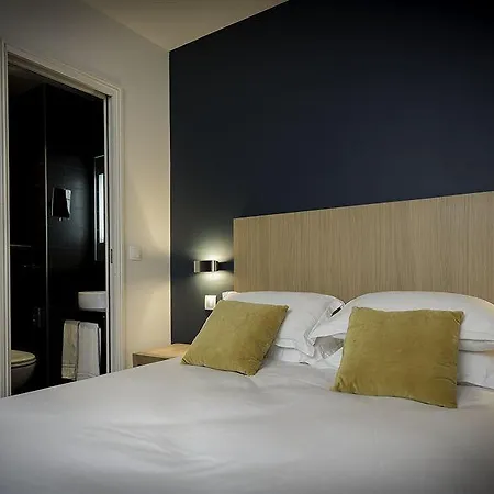 Mirabeau Eiffel Hotel Paris