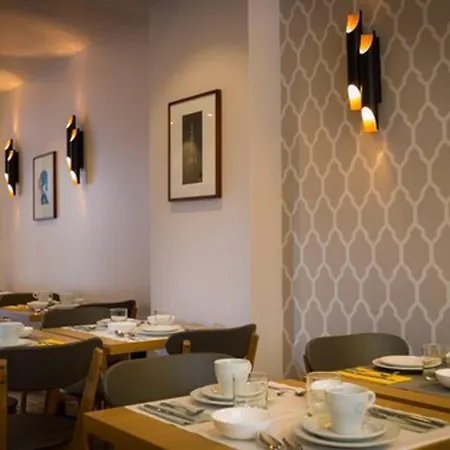 Hotel Mirabeau Eiffel 3*