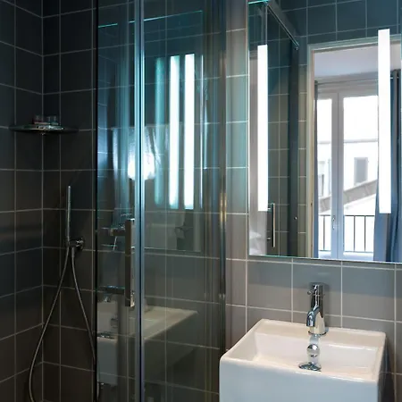 Mirabeau Eiffel Hotel 3*