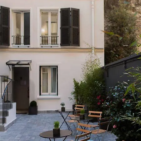 미라보 에펠 호텔