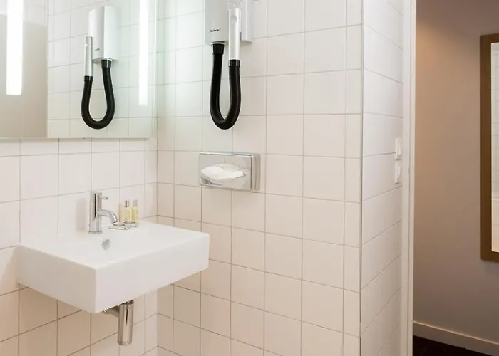 Hotel Mirabeau Eiffel Paris