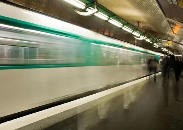 Mirabeau Eiffel Hotel Paris