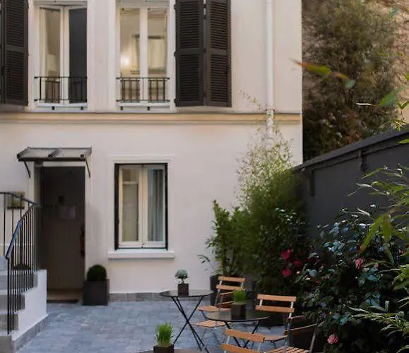 Mirabeau Eiffel Hotel