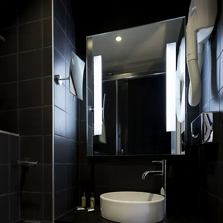 Mirabeau Eiffel Paryż