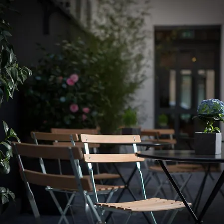 Hotel Mirabeau Eiffel Paryż